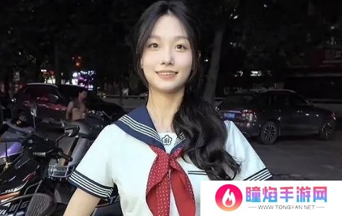 男摄影师爱上小10岁女友，女方如今成网红，男方发文称不会后悔