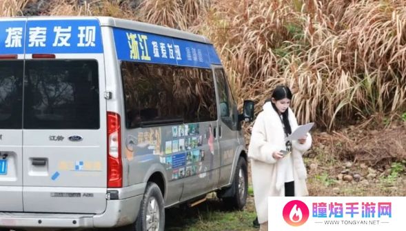 狗头萝莉录综艺首日，素颜形象太美，清纯气质绝佳，网友：越来越好了